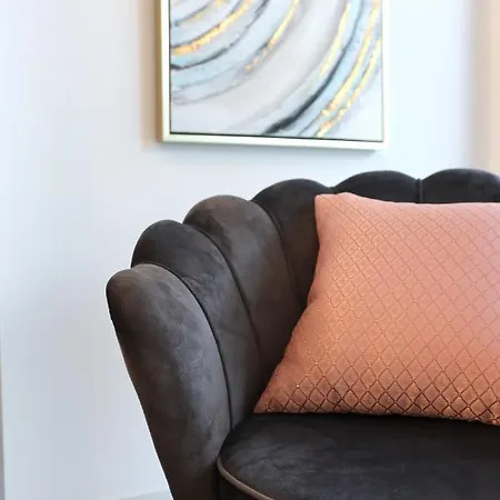 Apartment Luxury Garden